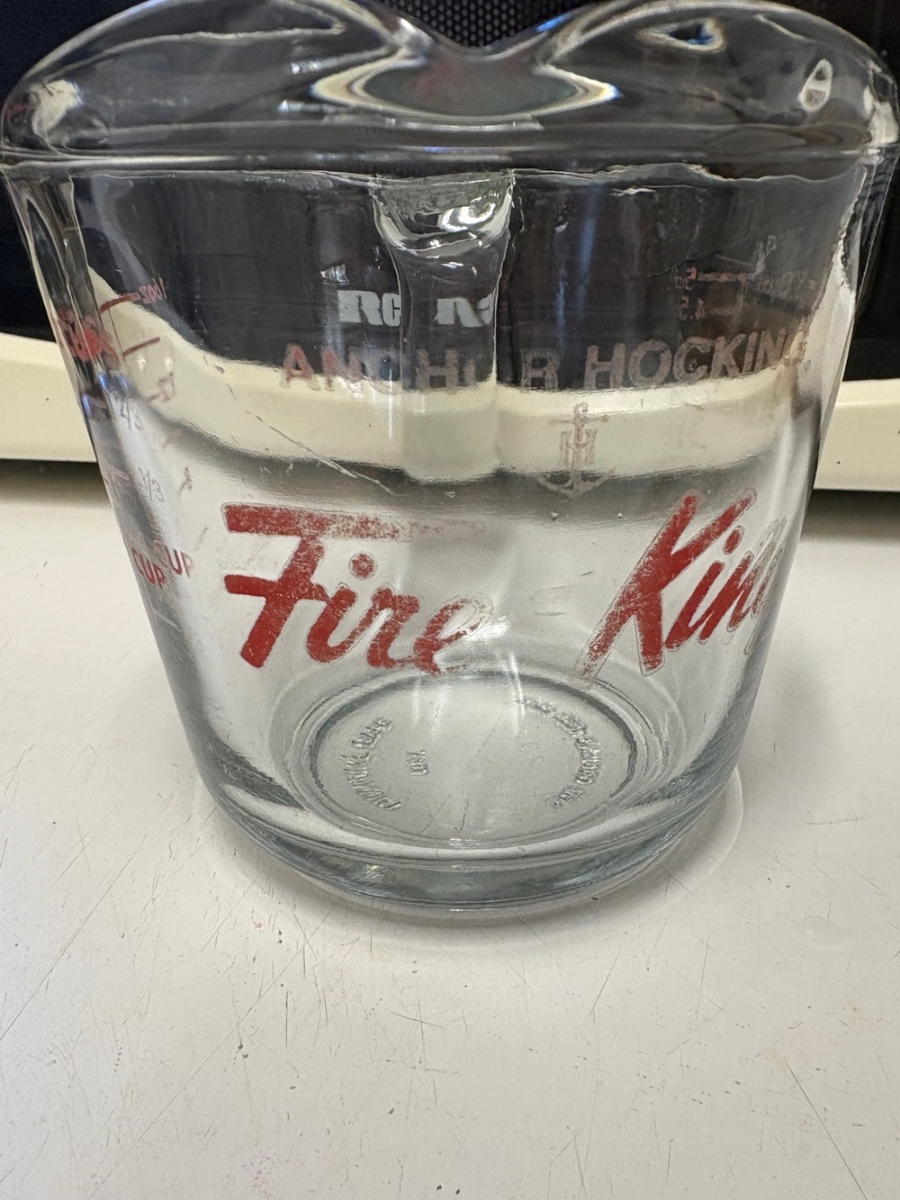 Vintage Anchor Hocking Fire King Glass Measuring Cup - 2 cups/ 500ml